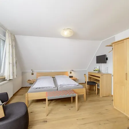 여관 Ginsberger Heide 2*