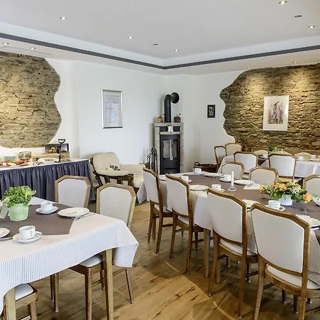 Ginsberger Heide 여관 힐헨바흐